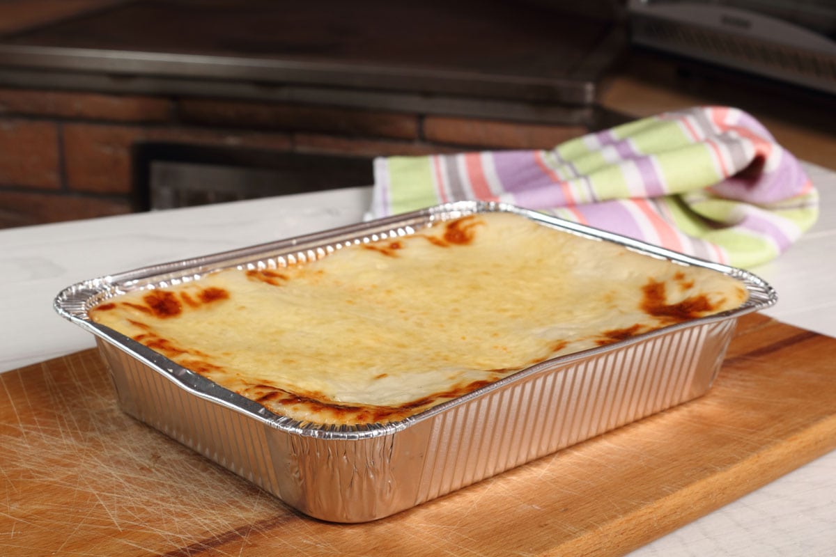 baked lasagne bolognese disposable foil dish
