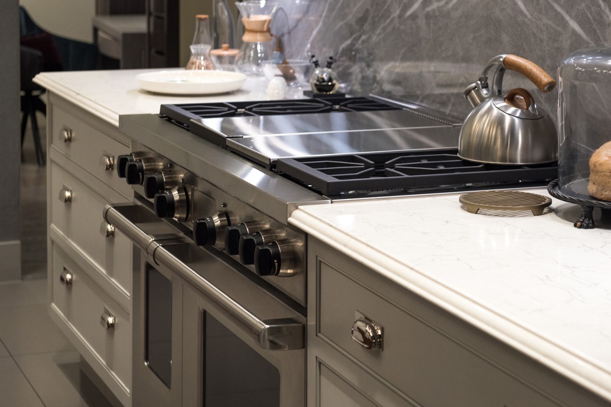 Stylish, Elelgant and New Gas Cooker Stove in Luxury Marble Kitchen